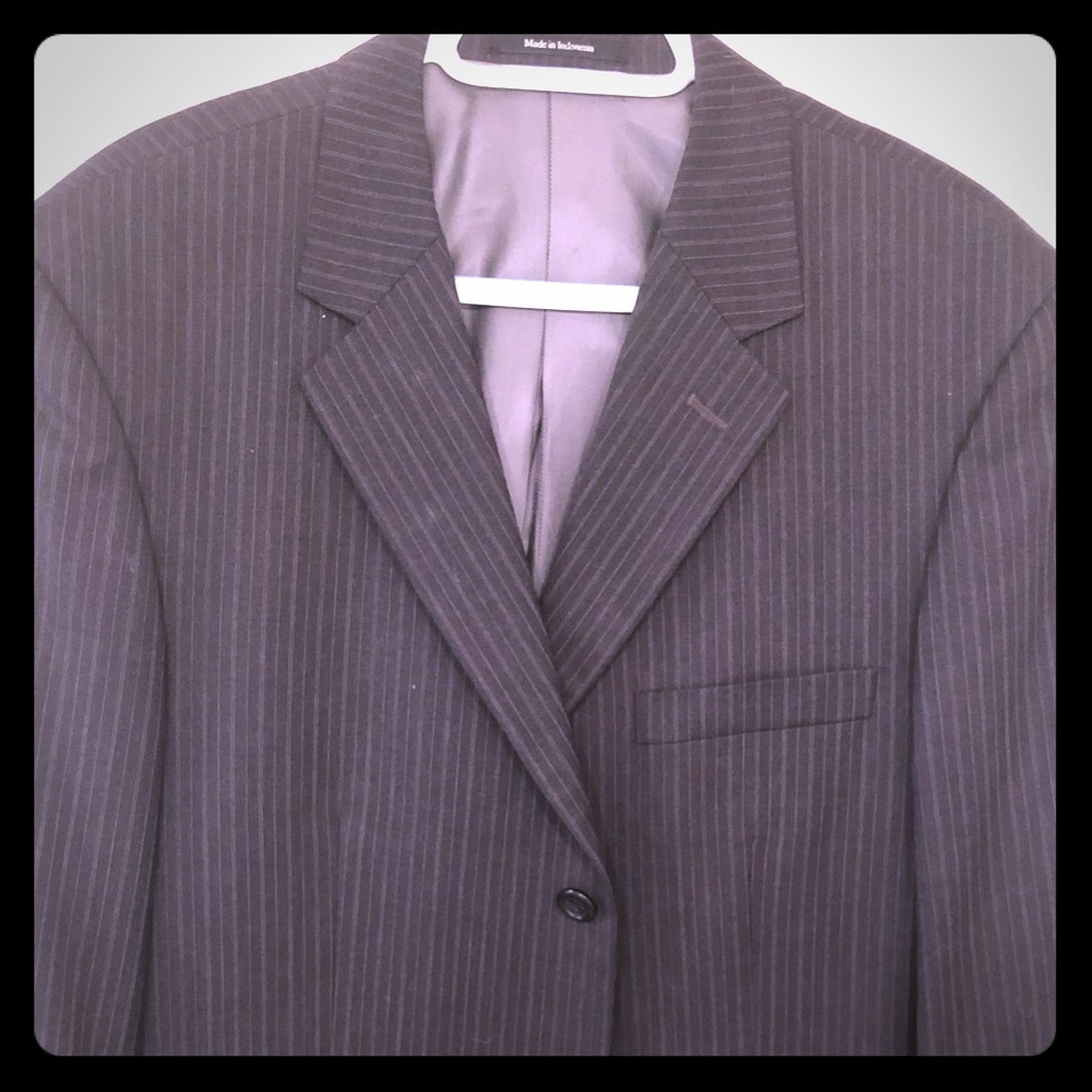 Pronto Uomo Suit - 42R. Pants alt 33in waist